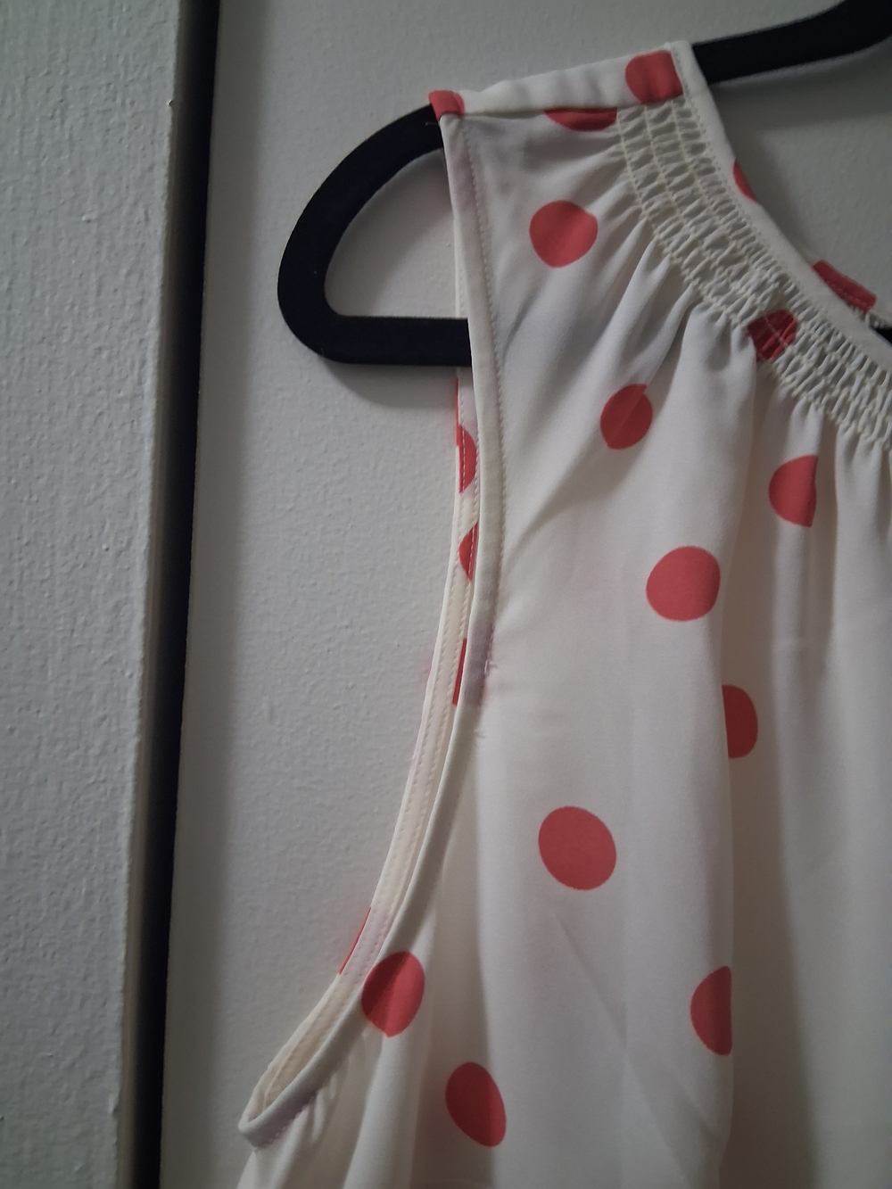 Talbots Cream Sleeveless Polka Dot Blouse with Coral Dots - Picture 6 of 8